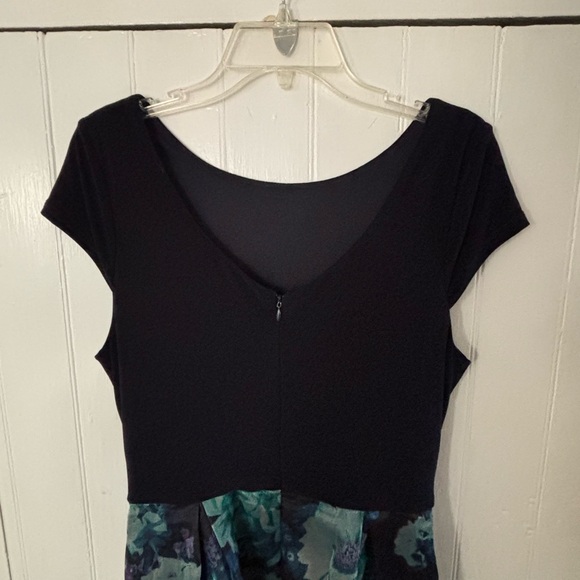 Floor-length Floral Formal Dress - Picture 3 of 8